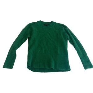 Emerald green wool-blend Banana Republic sweater, size Medium